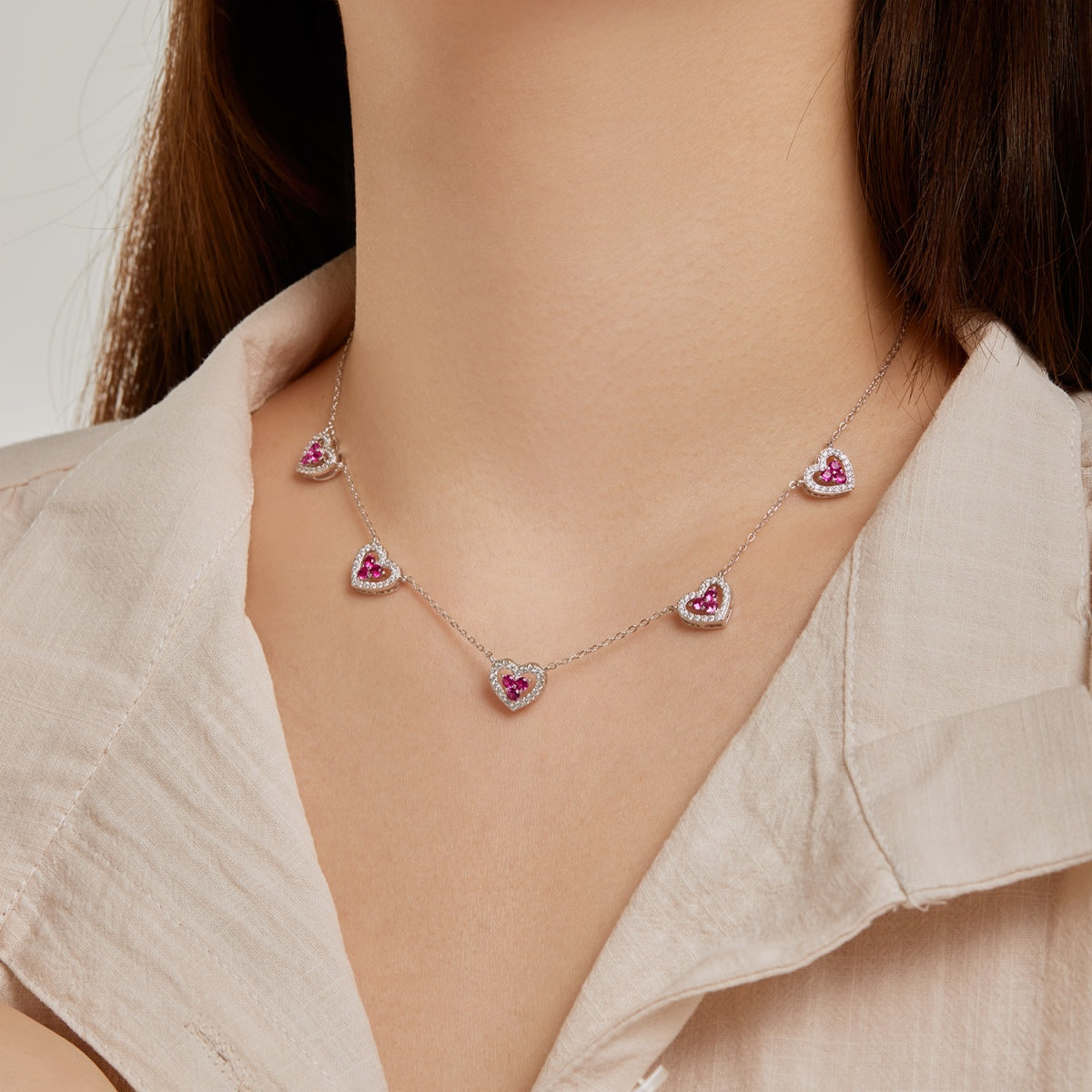 [Love Aura]Sparkling Five Heart Necklace