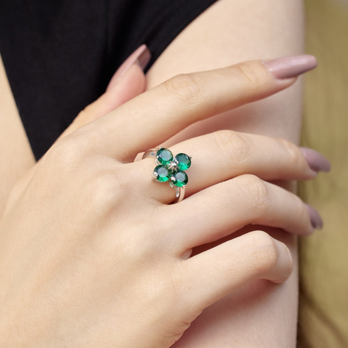 [Love Aura]Four-Leaf Clover Eight-Pointed Star Ring