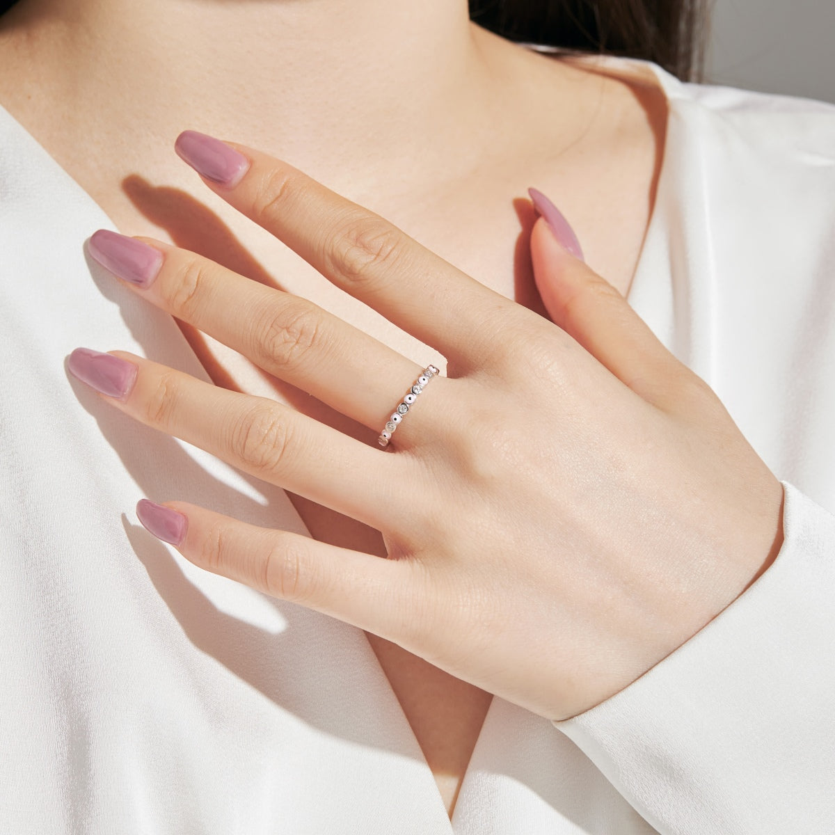 [Love Aura]Sparkling Vibrant Round Shape Daily Ring