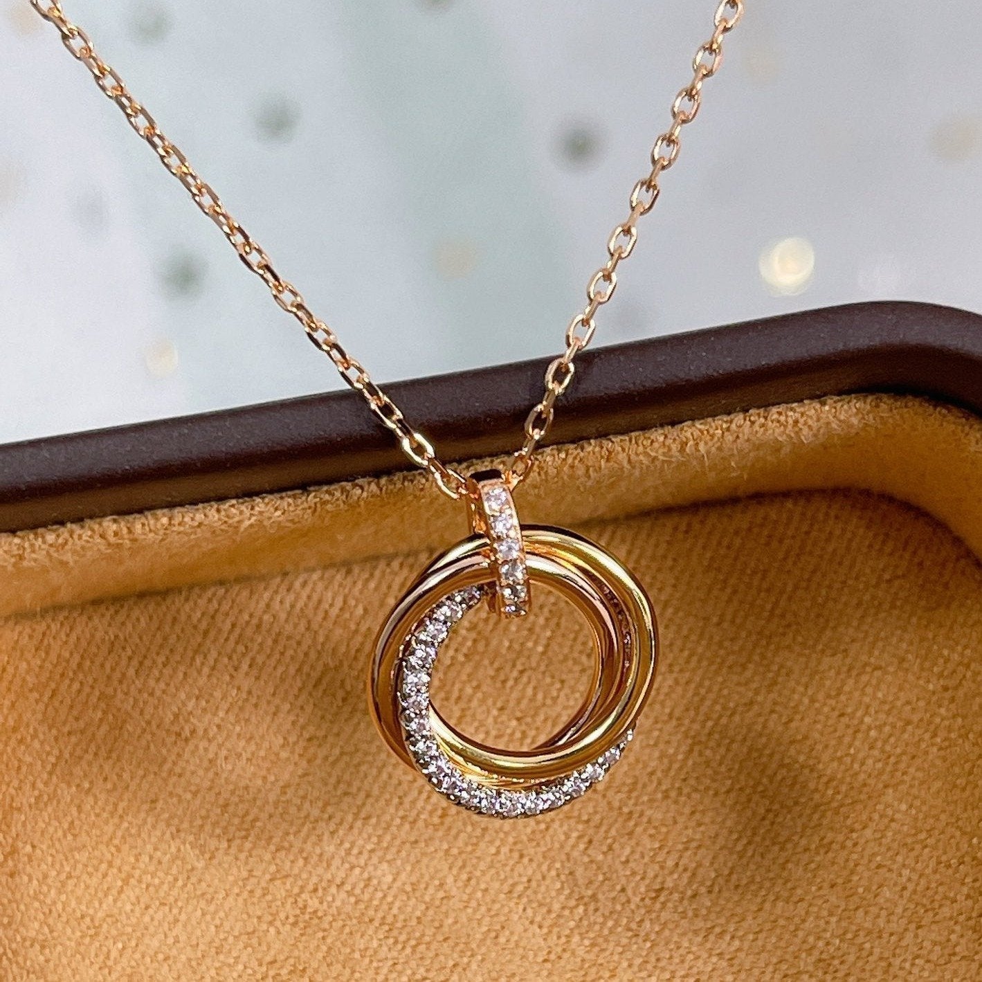 [Love Aura]TRINITY NECKLACE SILVER GOLD PINK GOLD DIAMONDS