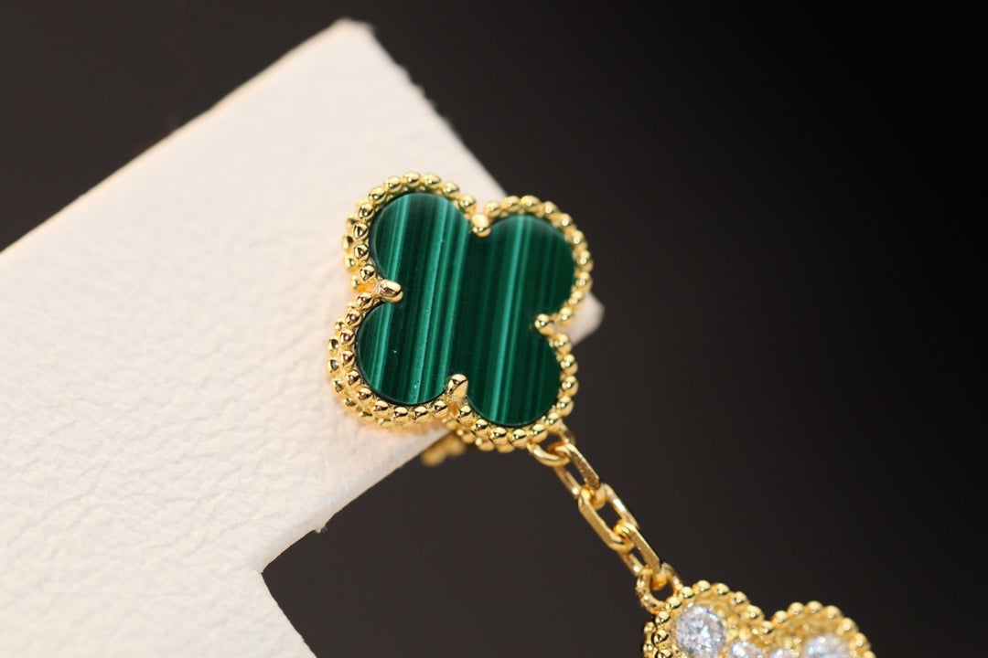 [Love Aura]CLOVER EARRINGS GOLD MALACHITE DIAMOND 3 MOTIF
