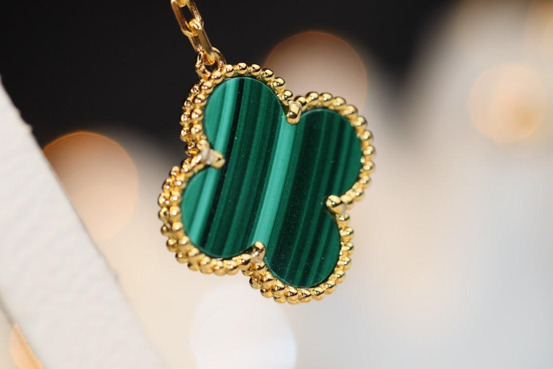 [Love Aura]CLOVER EARRINGS GOLD MALACHITE DIAMOND 3 MOTIF
