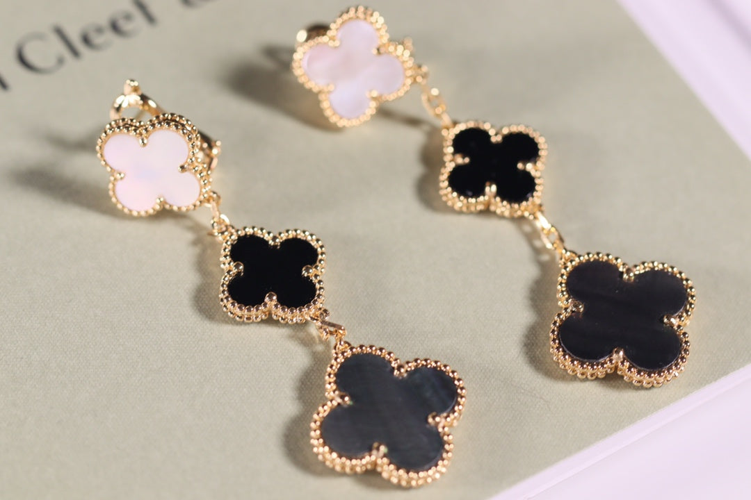 [Love Aura]CLOVER EARRINGS GOLD ONYX MOP 3 MOTIF