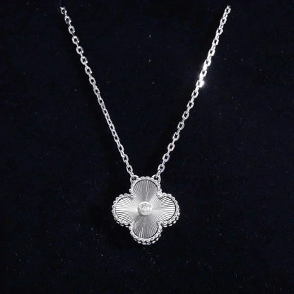 [Love Aura]CLOVER  15MM DIAMOND LASER NECKLACE SILVER