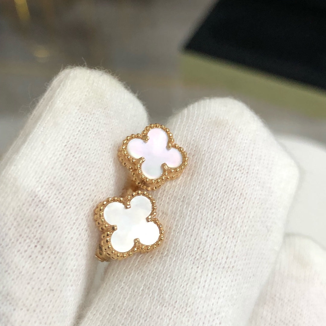 [Love Aura]CLOVER MINI GOLD EARRINGS