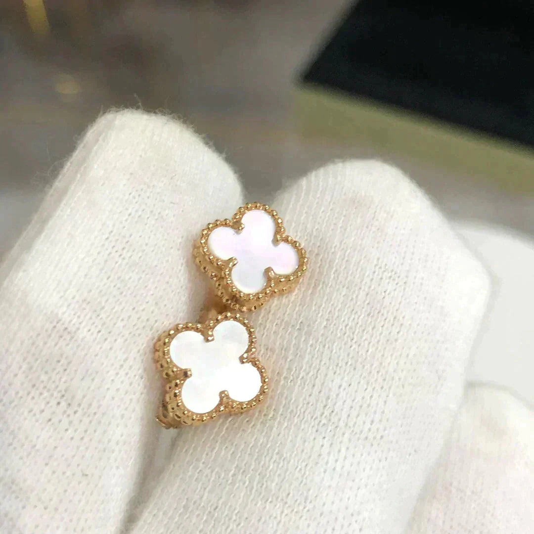 [Love Aura]CLOVER MINI 9.5MM WHITE MOP EARRINGS