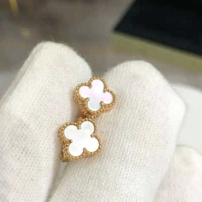 [Love Aura]CLOVER MINI 9.5MM WHITE MOP EARRINGS