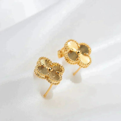 [Love Aura]CLOVER MEDIUM 1 MOTIFS LASER EARRINGS