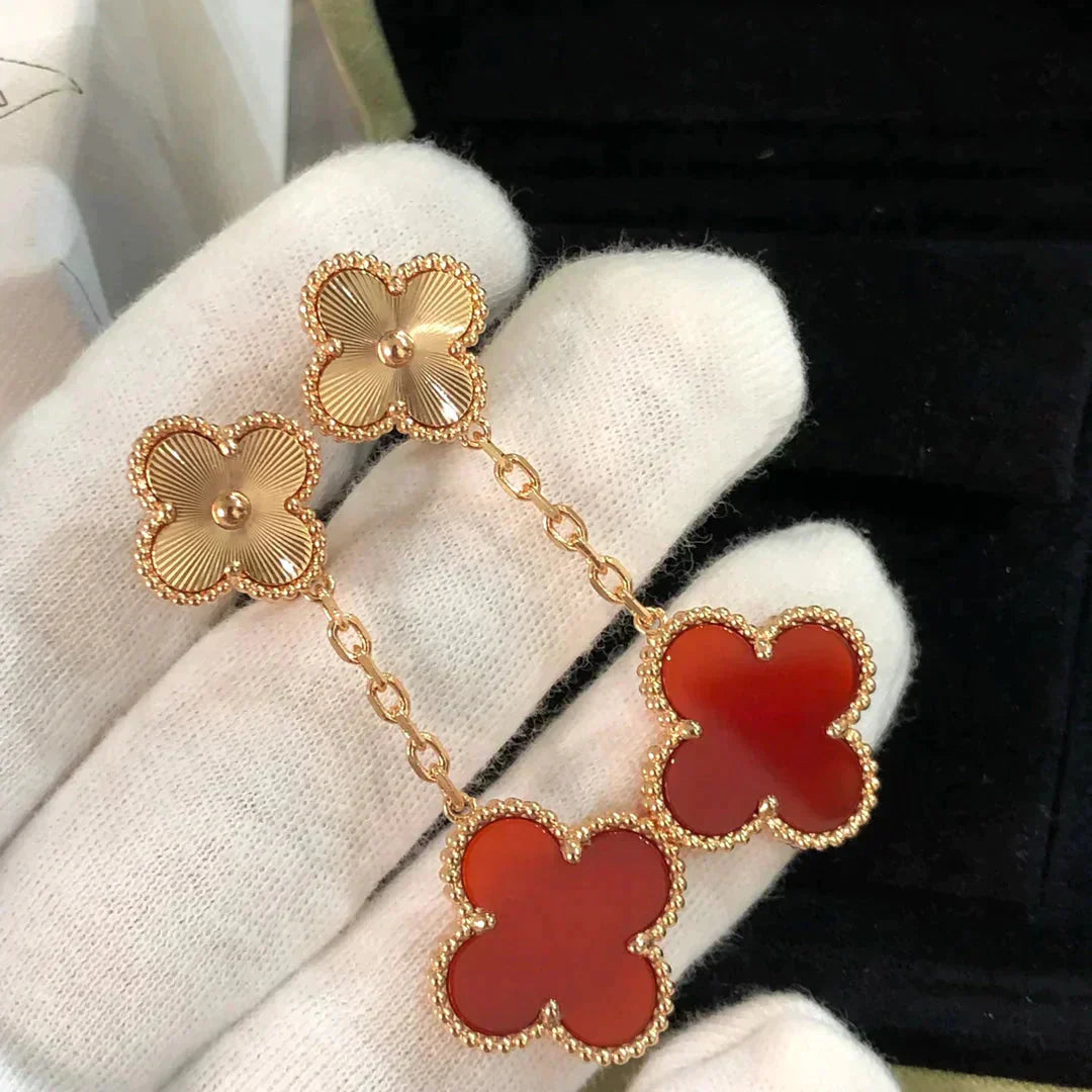 [Love Aura]CLOVER 2 MOTIF  LASER CARNELIAN EARRINGS