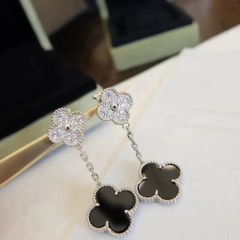 [Love Aura]CLOVER 2 MOTIFS  DIAMOND ONYX EARRINGS SILVER