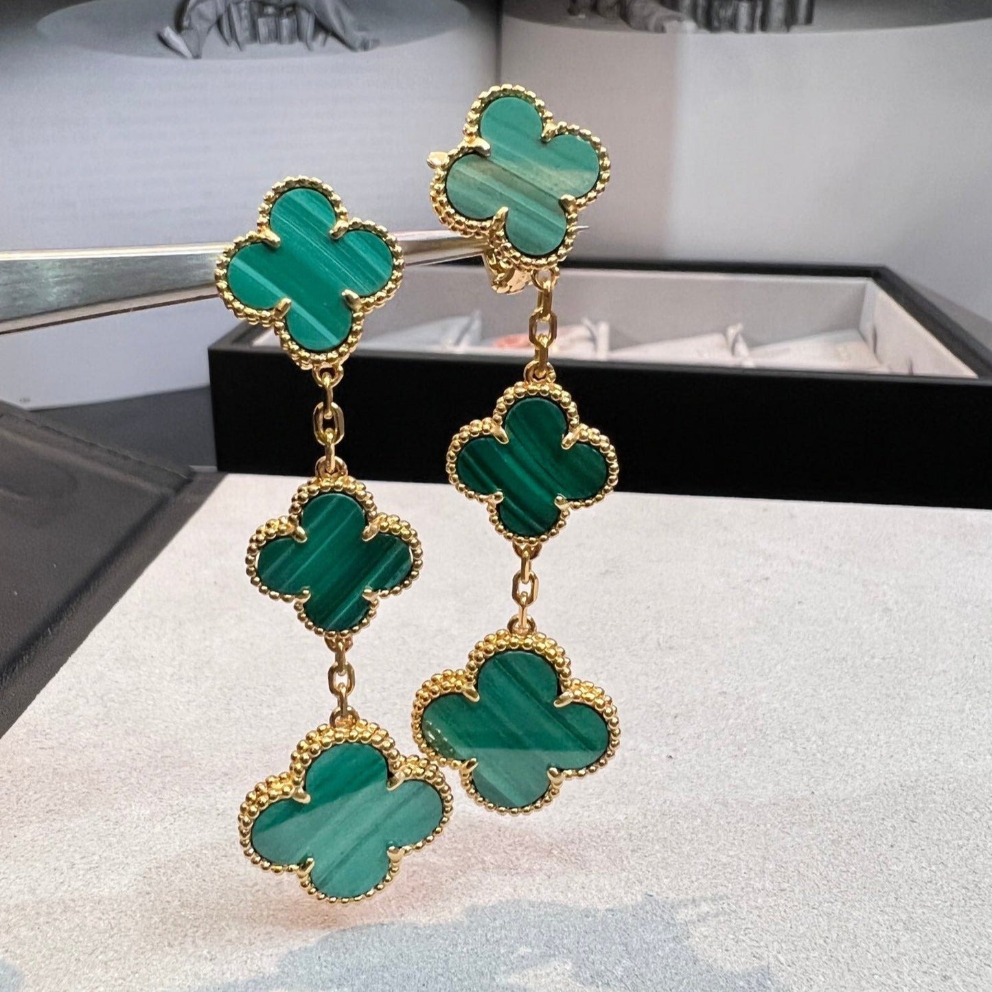 [Love Aura]CLOVER MALACHITE 3 MOTIFS GOLD