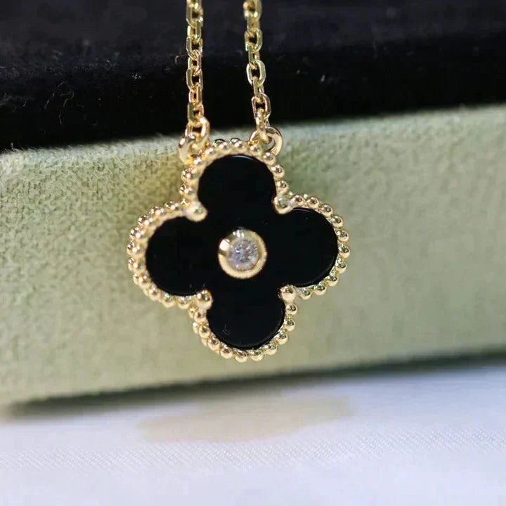 [Love Aura]CLOVER 15MM DIAMOND ONYX NECKLACE