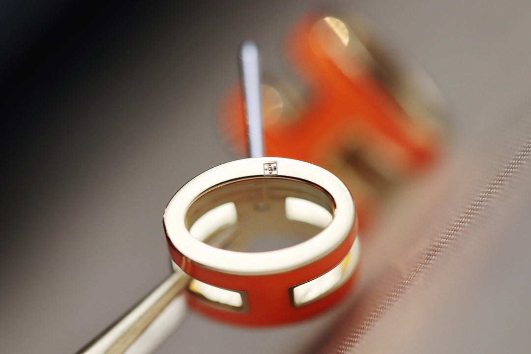 [Love Aura]MINI POP H EARRINGS ORANGE