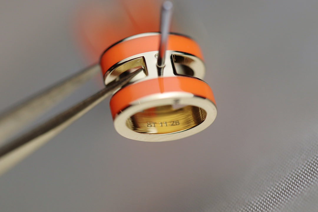 [Love Aura]MINI POP H EARRINGS ORANGE