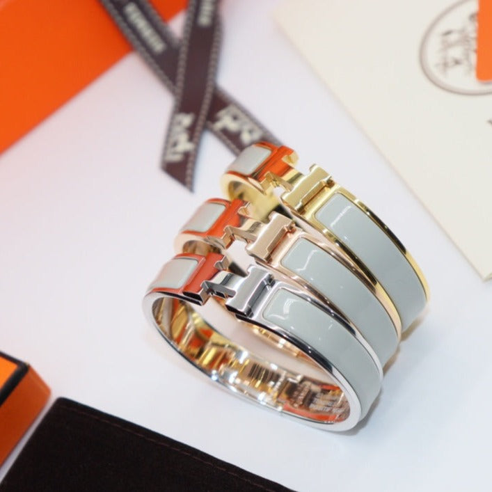 [Love Aura]H LIGHT BLUE BRACELET