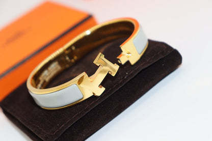 [Love Aura]H LIGHT BLUE BRACELET