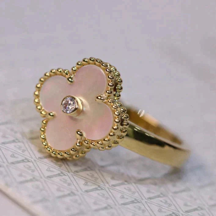 [Love Aura]CLOVER PINK MOP RING GOLD DIAMOND