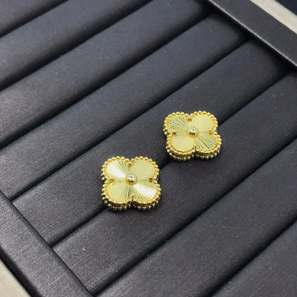 [Love Aura]CLOVER MINI 9.5MM LASER EARRINGS