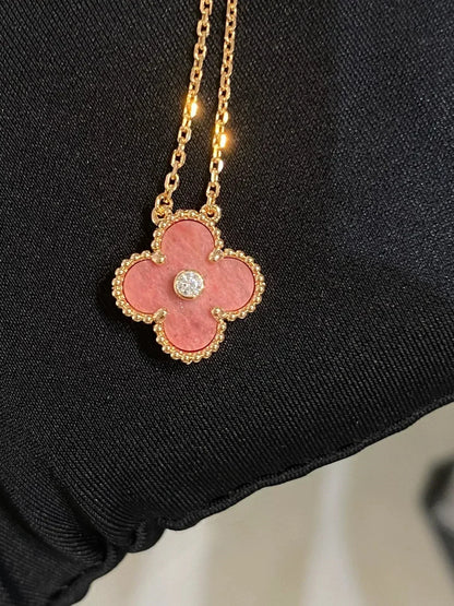 [Love Aura]CLOVER 15MM DIAMOND RHODONITE NECKLACE