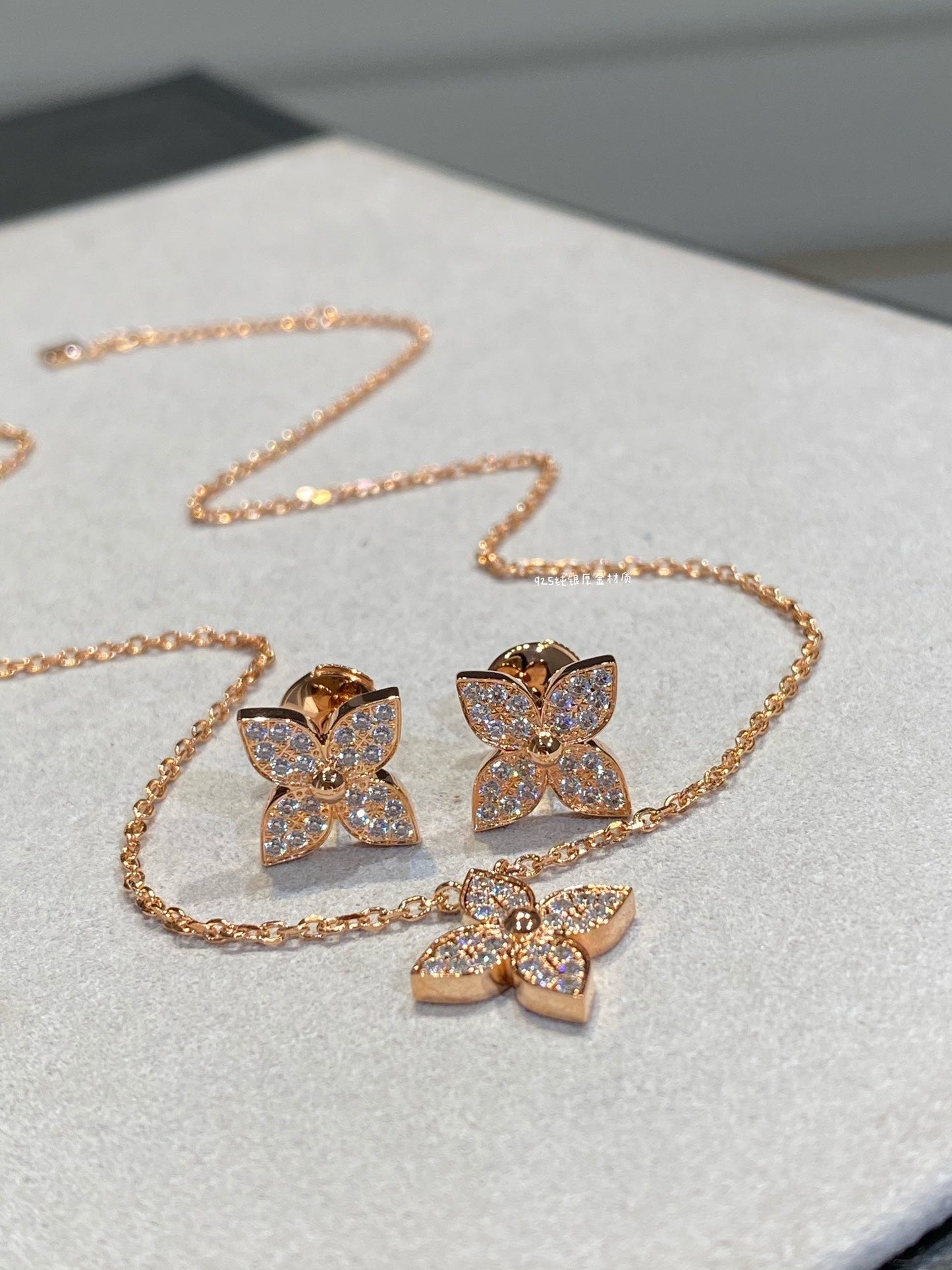 [Love Aura]STAR DIAMOND NECKALCE