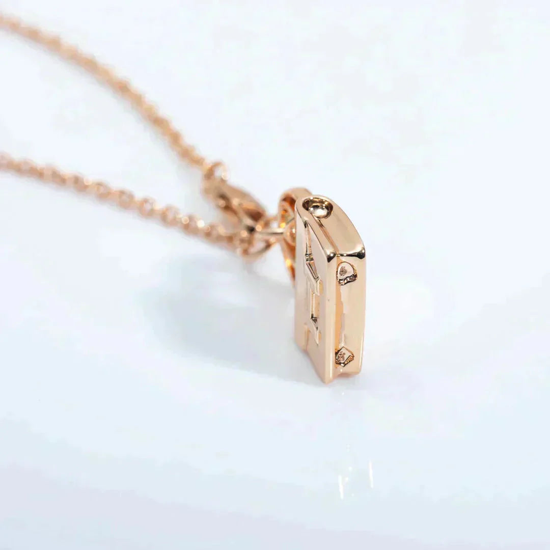 [Love Aura]AMULETTE PEDANT ROSE GOLD NECKLACE
