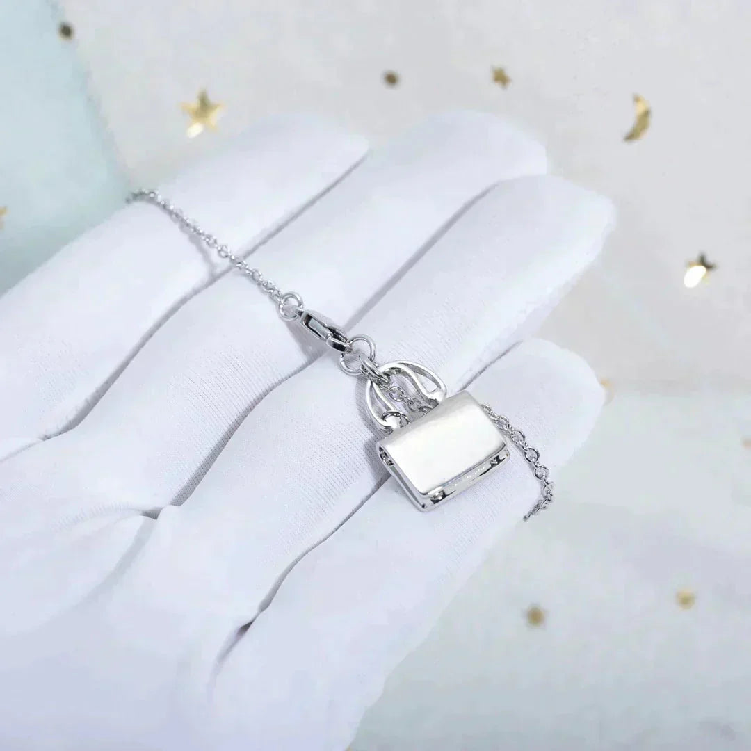 [Love Aura]AMULETTE PEDANT SILVER NECKLACE