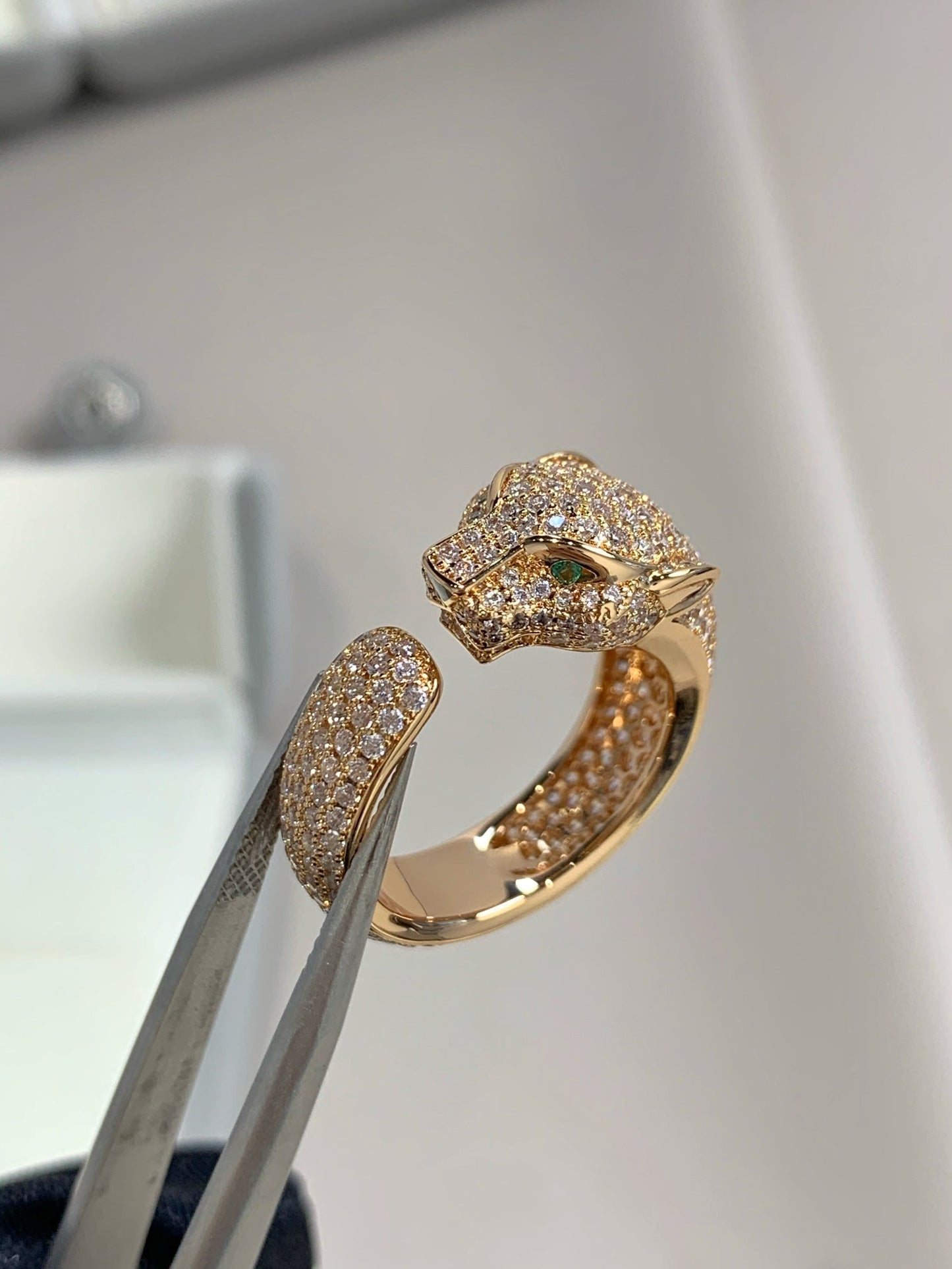 [Love Aura]PANTHERE PINK GOLD DIAMOND RING