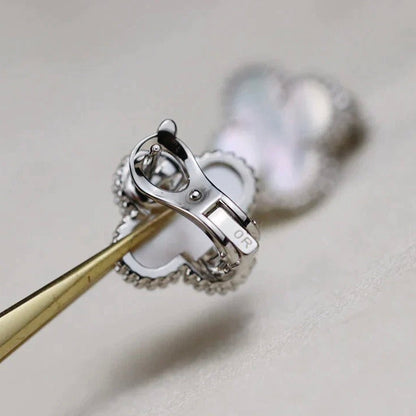 [Love Aura]CLOVER MEDIUM 1 MOTIFS  WHITE MOP EARRINGS SILVER