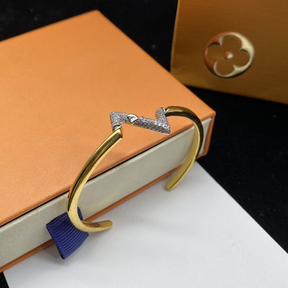 [Love Aura]VOLTE UPSITE DOWN DIAMOND GOLD OPEN BRACELET