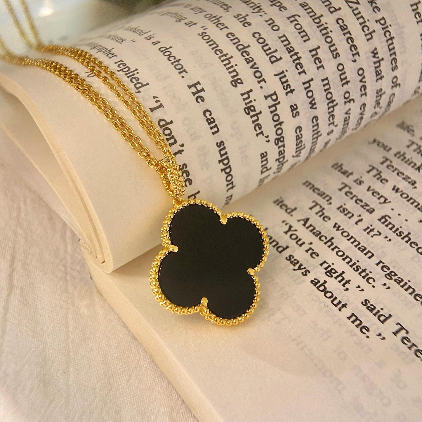 [Love Aura]CLOVER 25MM NECKLACE GOLD ONYX