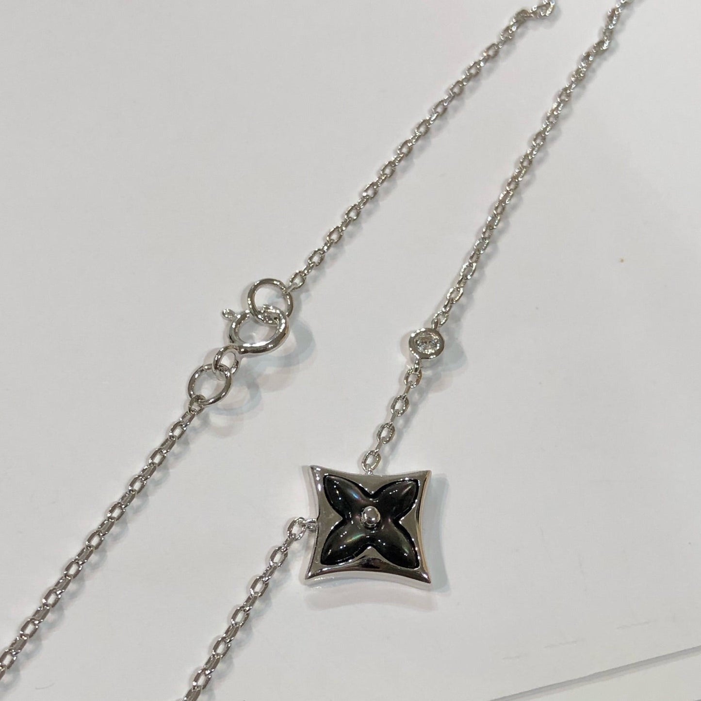 [Love Aura]STAR BLACK MOP NECKLACE