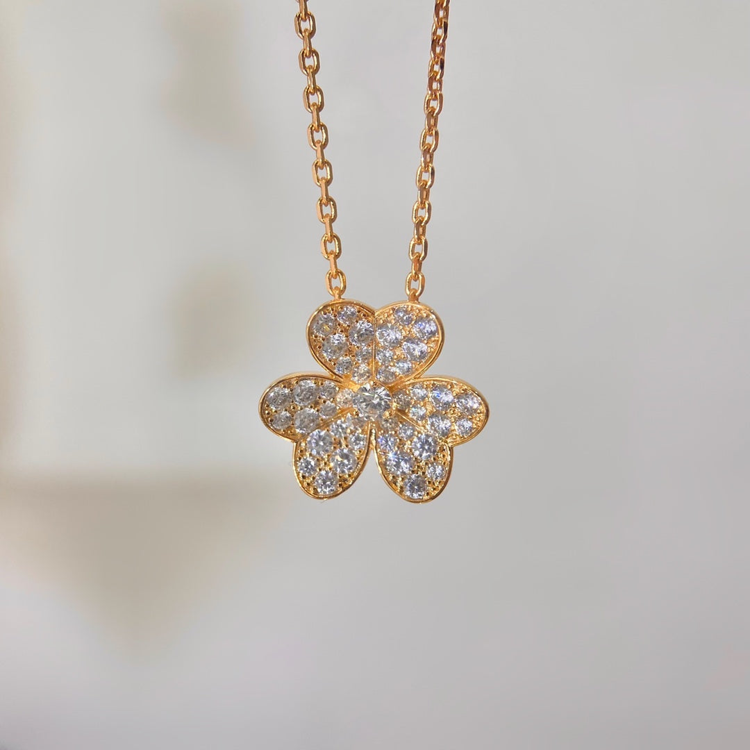 [Love Aura]FLOWER DIAMOND NECKLACE