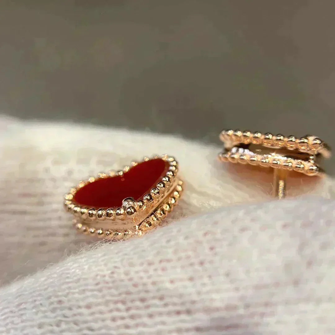 [Love Aura]HEART CARNELIAN STUD EARRINGS