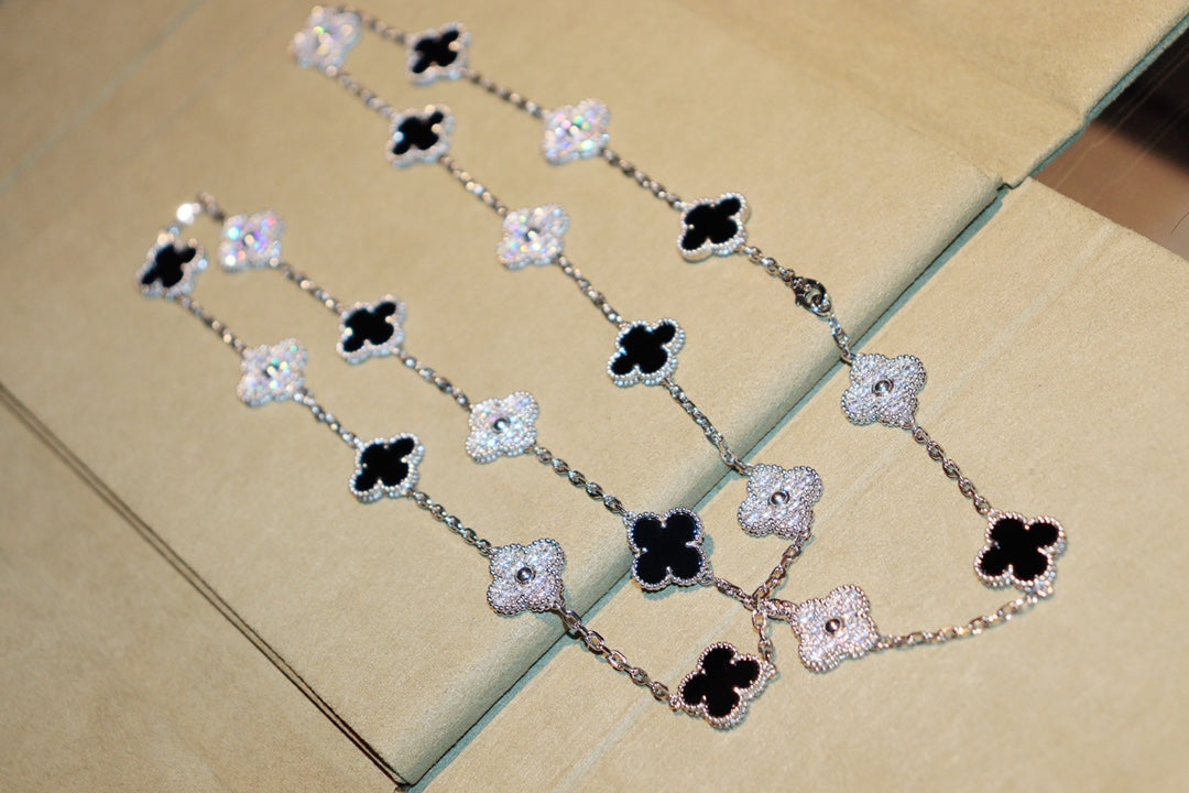 [Love Aura]CLOVER 20 MOTIFS ONYX DIAMOND SILVER