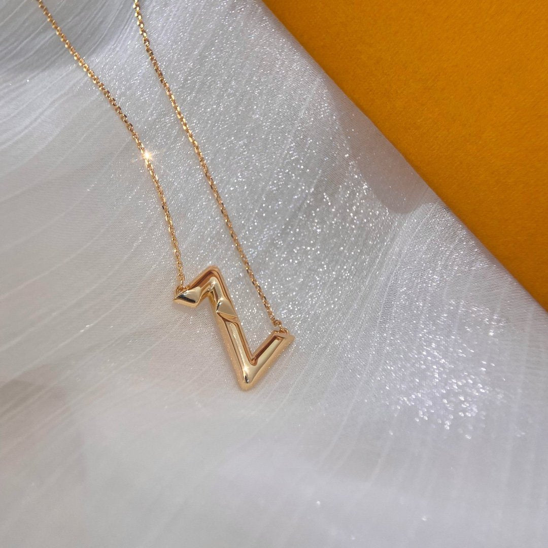 [Love Aura]VOLTE UPSIDE DOWN NECKLACE