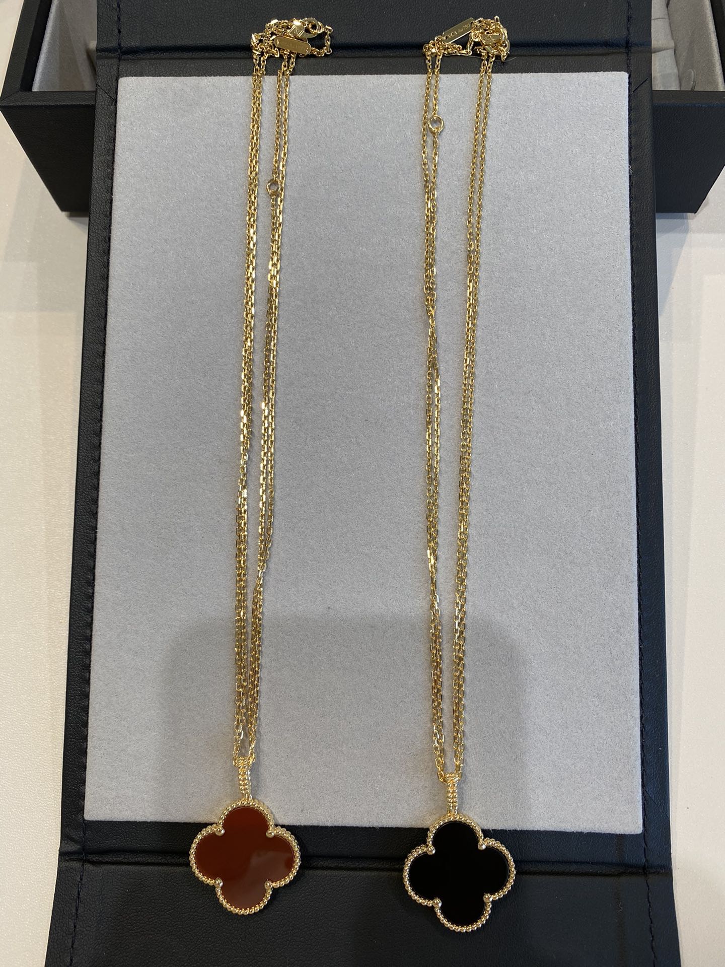 [Love Aura]CLOVER 25MM NECKLACE GOLD CARNELIAN