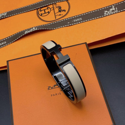 [Love Aura]H BRACELET 12MM BLACK BEIGE CERAMIC