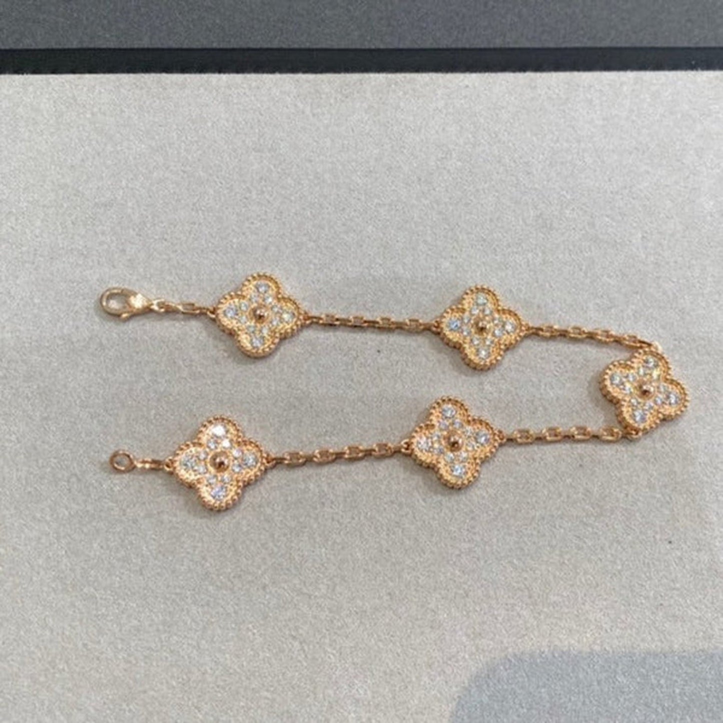 [Love Aura]CLOVER 5 MOTIFS  FULL DIAMOND BRACELET