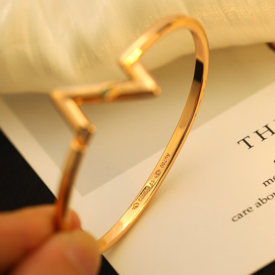 [Love Aura]VOLTE UPSITE DOWN BRACELET