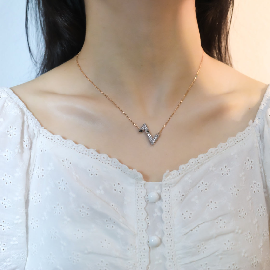 [Love Aura]VOLT SILVER DIAMOND PEDANT NECKLACE