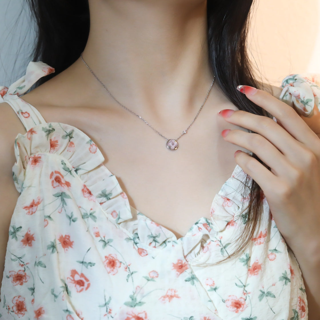[Love Aura]SUN PEDANT PINK GOLD 1 DIAMOND NECKLACE
