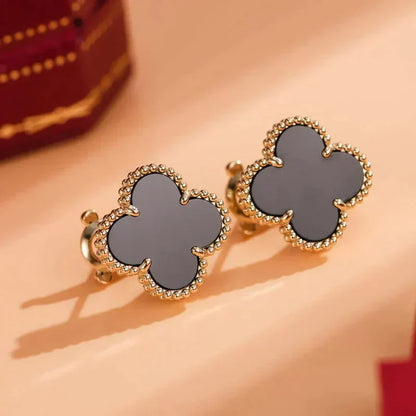 [Love Aura]CLOVER MEDIUM 1 MOTIFS  ONYX STUD EARRINGS