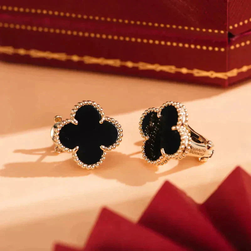 [Love Aura]CLOVER MEDIUM 1 MOTIFS  ONYX STUD EARRINGS