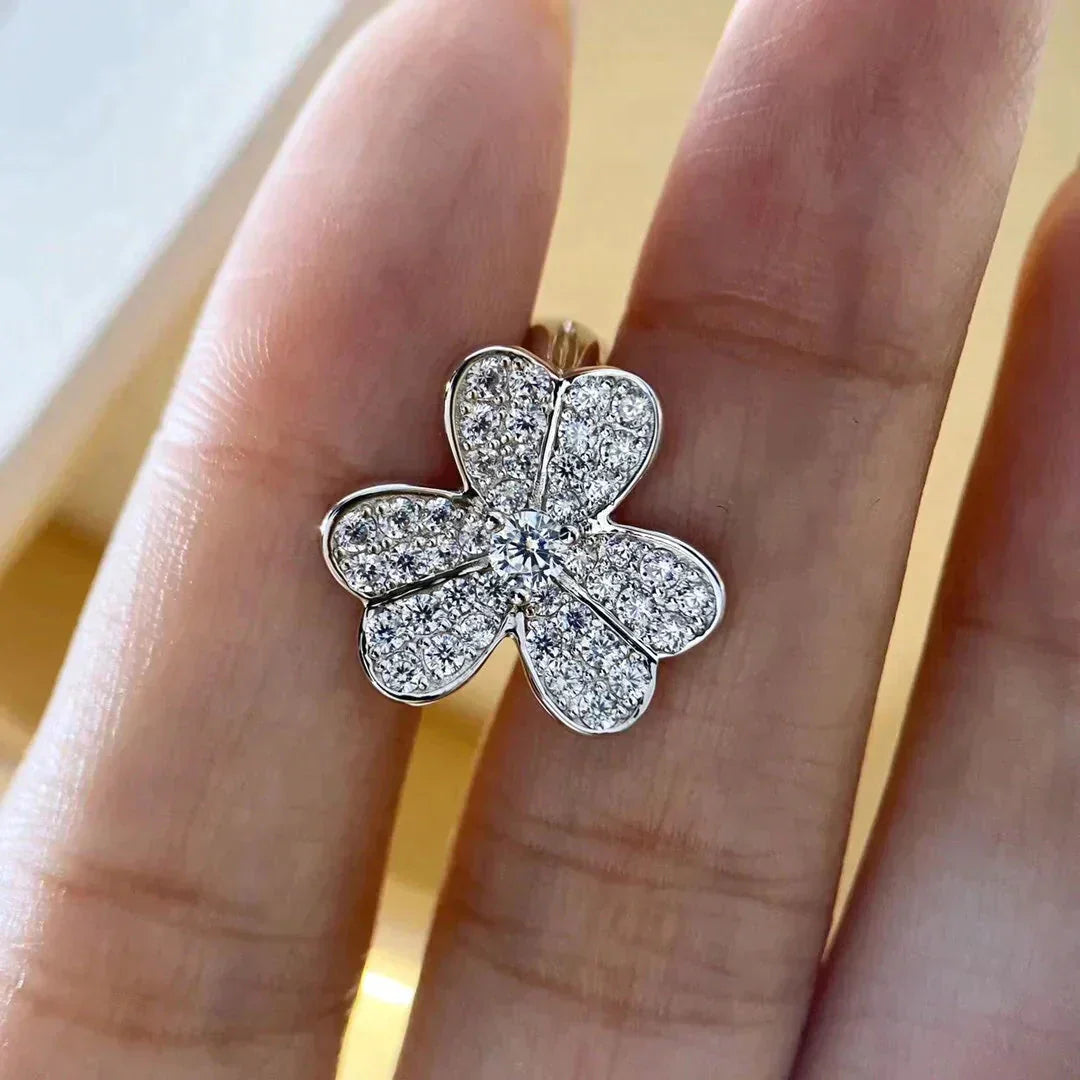 [Love Aura]CLOVER COMOS DIAMOND EARRINGS SILVER