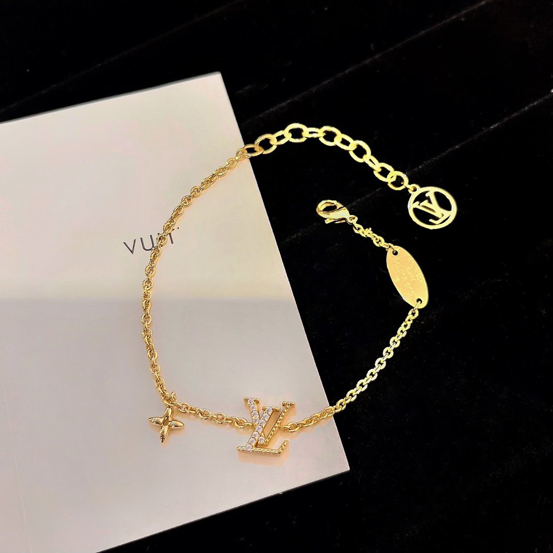 [Love Aura]LOGO STAR MOTIF GOLD BRACELET