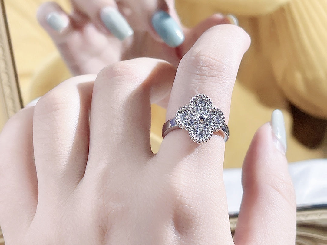 [Love Aura]CLOVER DIAMOND RING