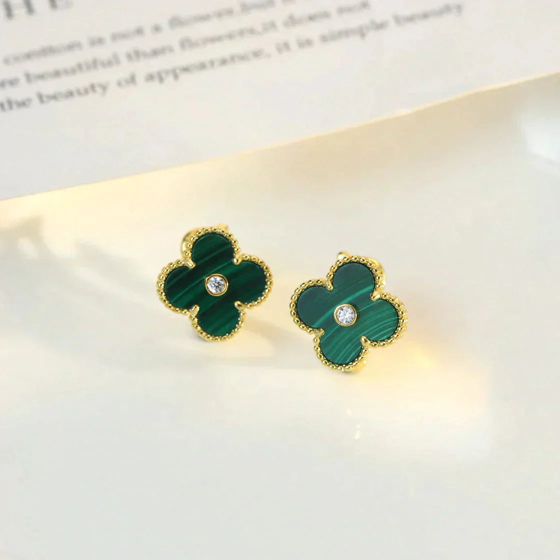 [Love Aura]CLOVER MEDIUM 1 MOTIFS MALACHITE DIAMOND EARRINGS