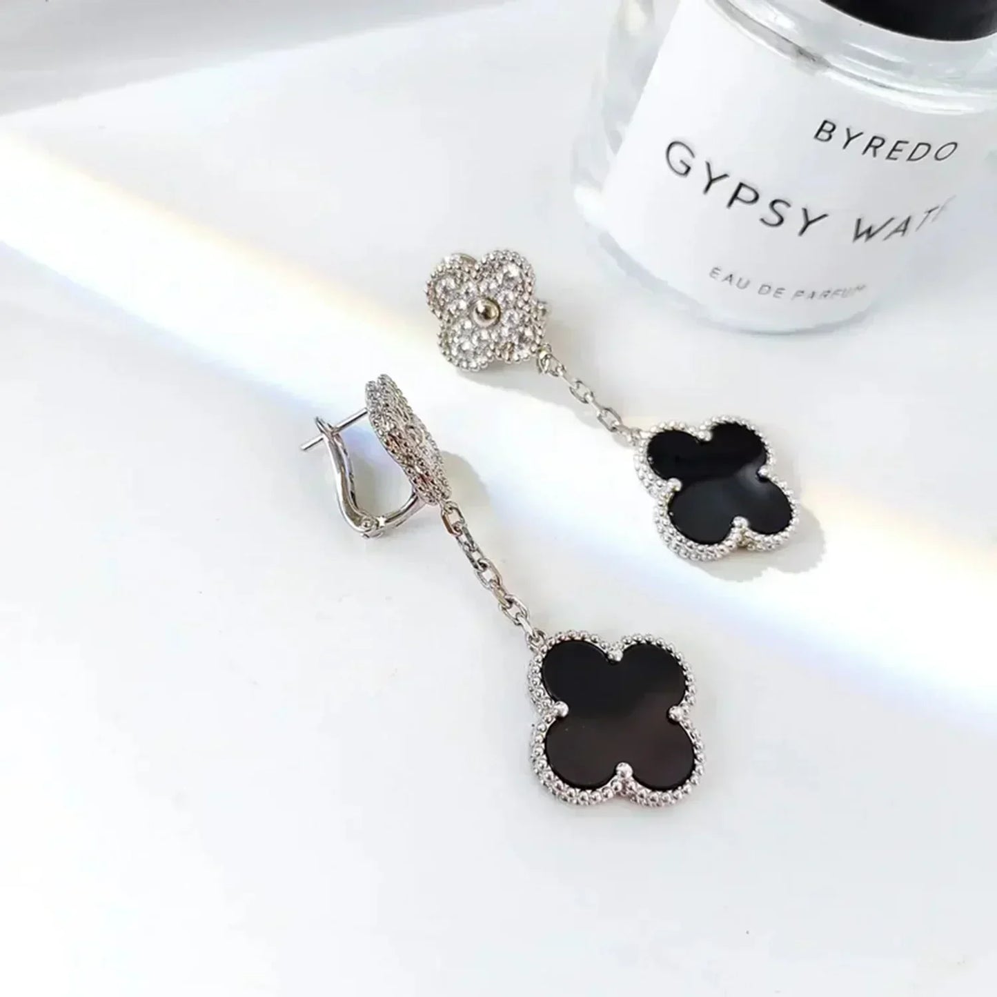 [Love Aura]CLOVER 2 MOTIFS  DIAMOND ONYX EARRINGS SILVER