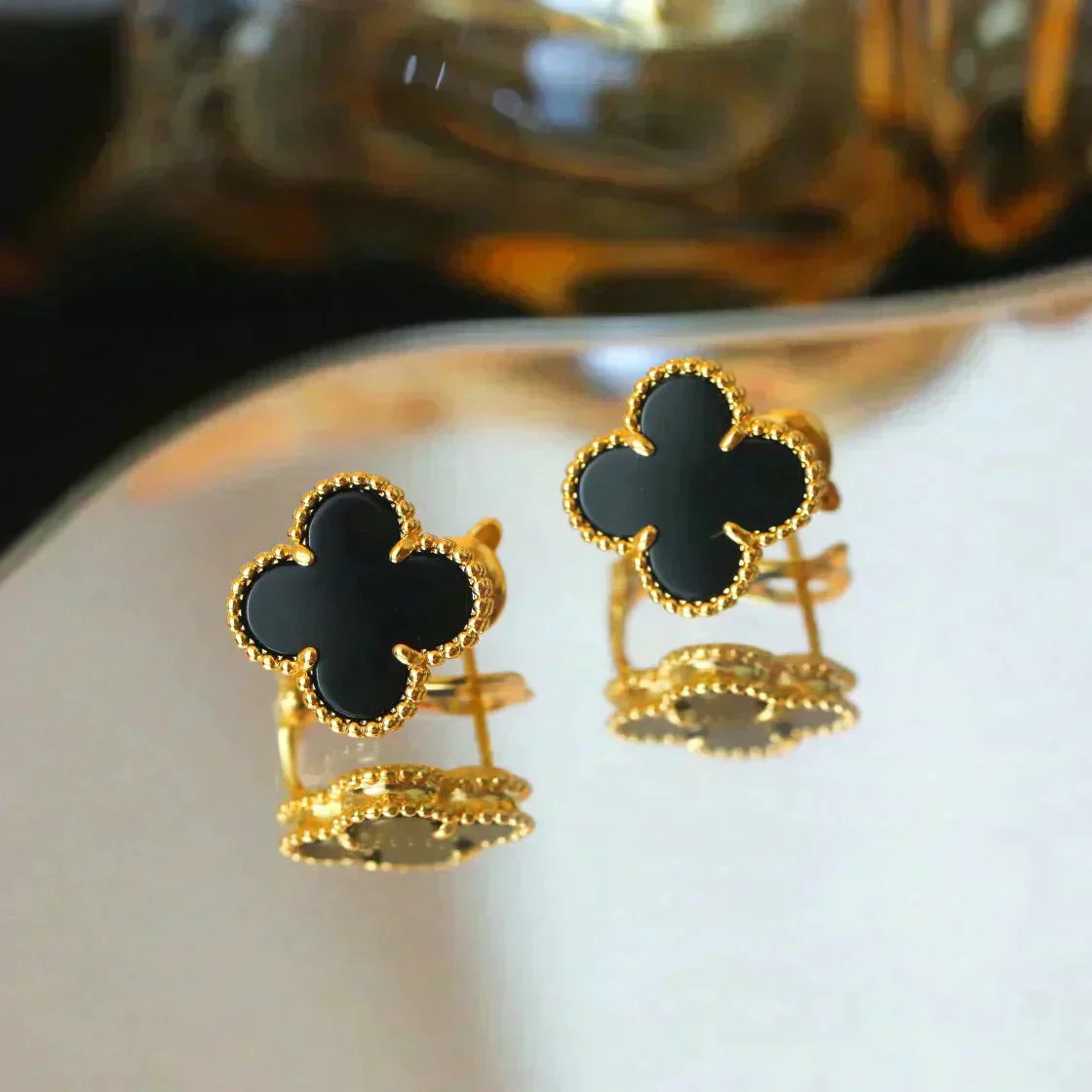 [Love Aura]CLOVER MEDIUM 1 MOTIFS  ONYX STUD EARRINGS
