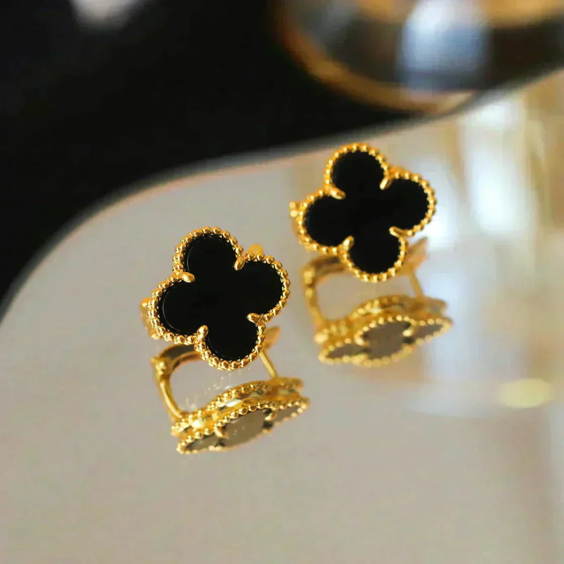 [Love Aura]CLOVER MEDIUM 1 MOTIFS  ONYX STUD EARRINGS